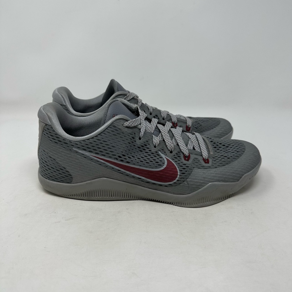 Nike Kobe 11 Lower Merion. Men’s 10.